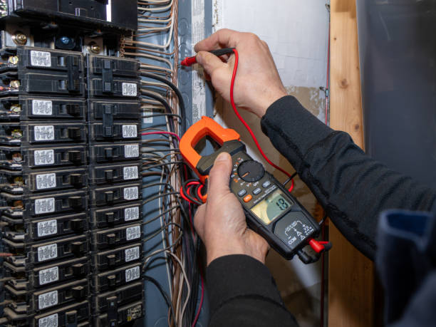 Best Licensed Electrician  in Oak Grove, MO